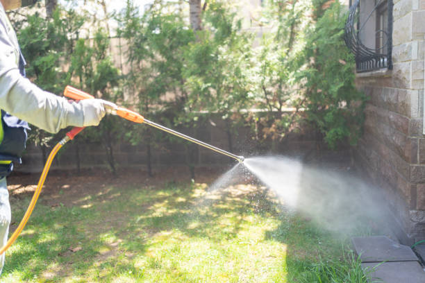 Best Mosquito Control Services  in La Pine, OR